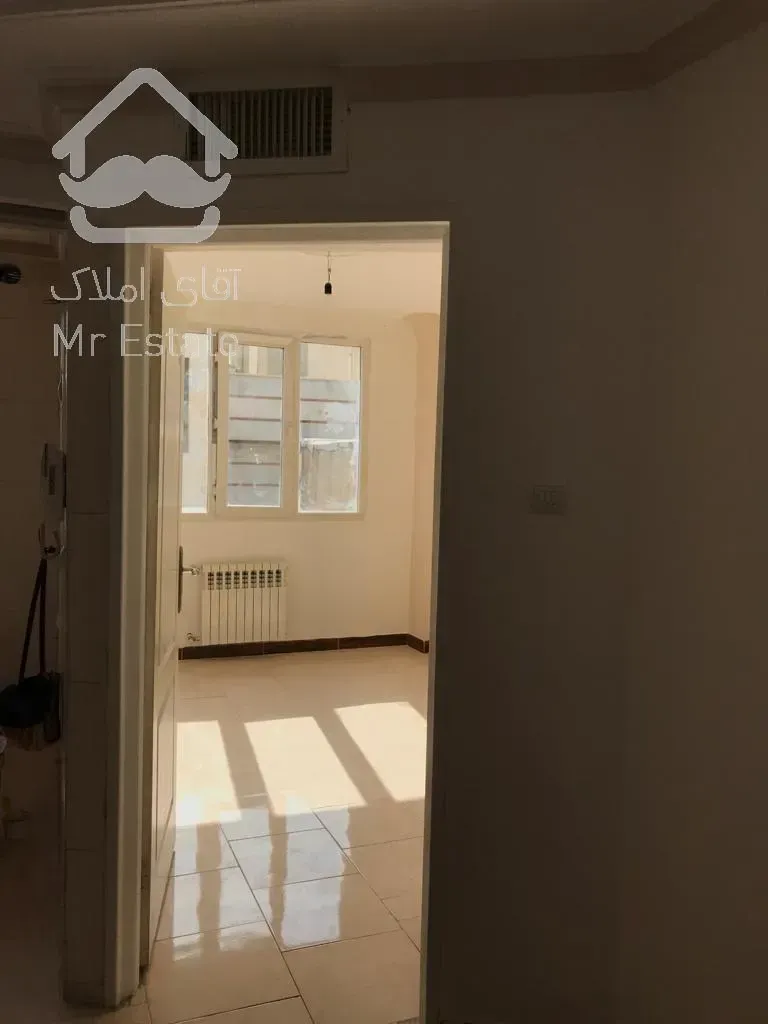 ۵۲متری بالای دامپزشکی قصرالدشت فقط پارکینگ نداره