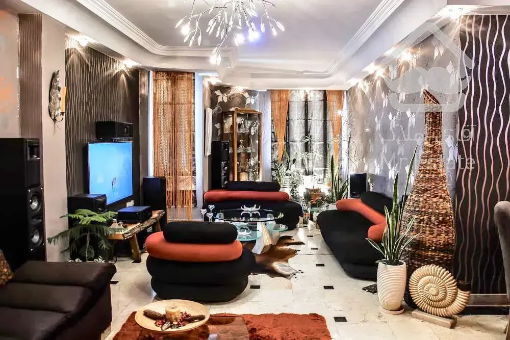 ۱۰۰متر آپارتمان مسکونی در سازمان برنامه