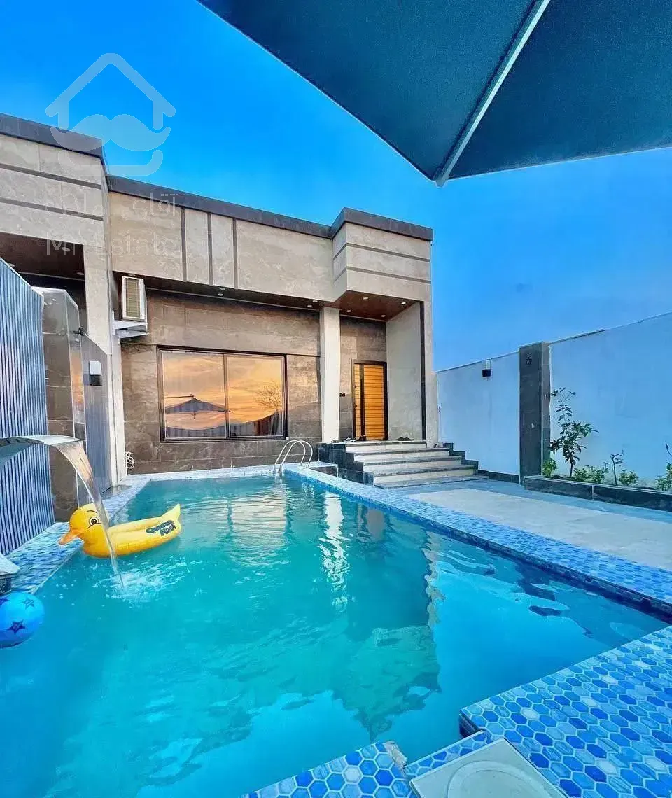 ویلا باغچه استخردار 200 متری شهرکی سندتک‌برگ