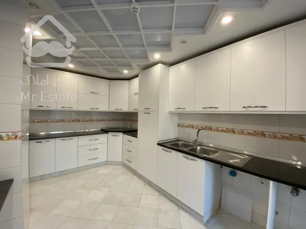 اجاره و رهن آپارتمان زعفرانیه 208  متر لوکس