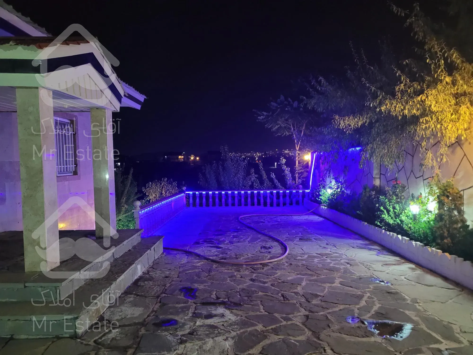 باغ ویلا رودهن