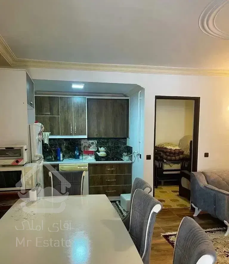 آپارتمان شهری ۲۰۰متری ساحل عبور جدا محمودآباد