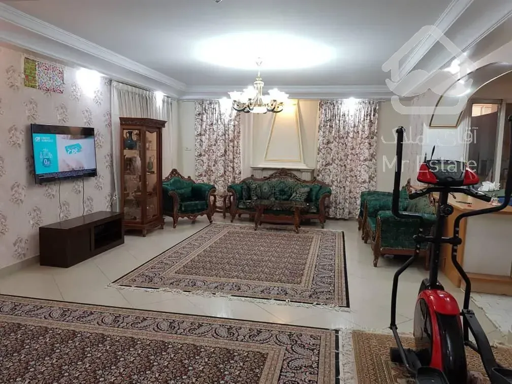 رهن و اجاره واحد 135 متری در برجهای کوی فراز