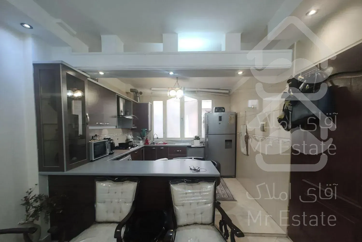 آپارتمان چهارصد دستگاه/پیروزی/نبرد