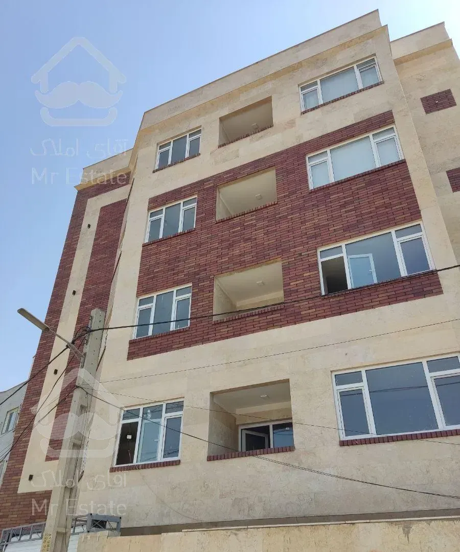 آپارتمان ۸۲ متری سند دار