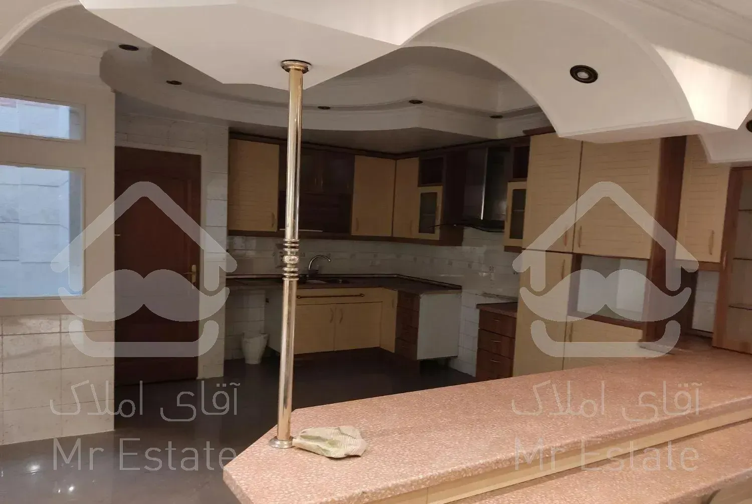 آپارتمان ۴۰۰ متر دوبلکس امانیه