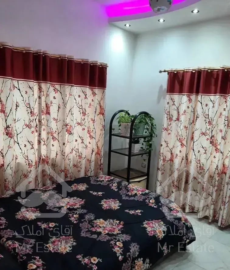 ویلاباغ.استخردارسه خواب فول امکانات.خالی