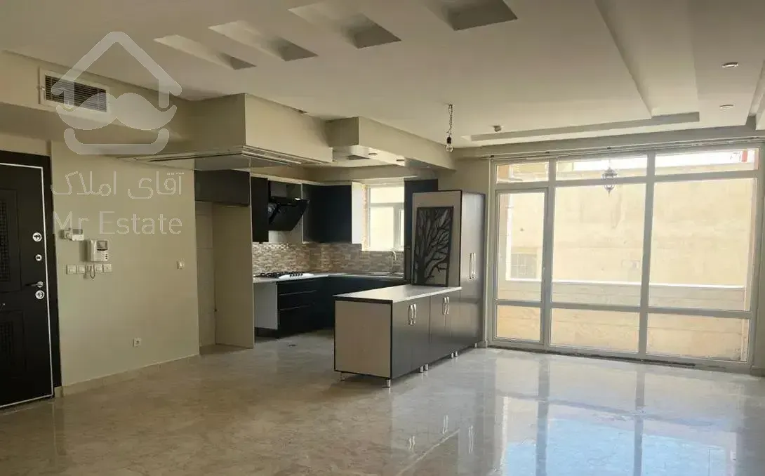 ۱۲۵متر سه خواب//تک واحدی//خیابان مهستان