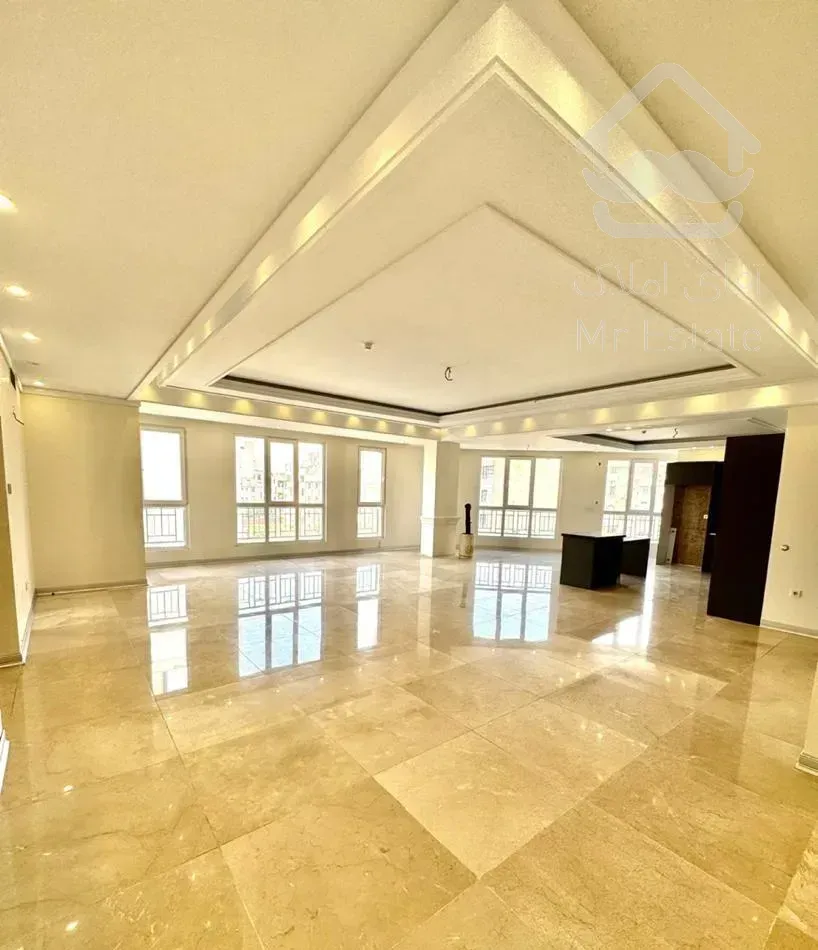 آپارتمان۱۹۴متر/تک/۲پارکینگ/دونبش/سازه بی نقص منطقه