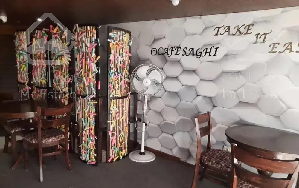 مغازه تاپ لوکیشن ۵۵ متر بالکن