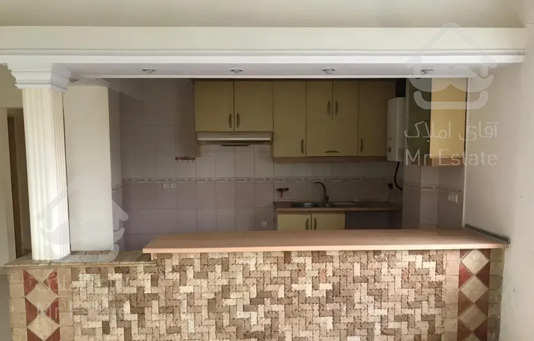 آپارتمان 95 متری گلسرخی