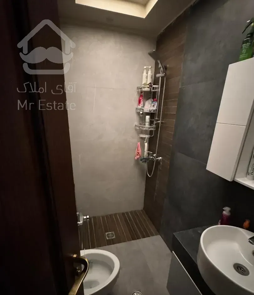 ۷۹ متر دو‌خوابه ابتدای خیابان آبان جنوبی