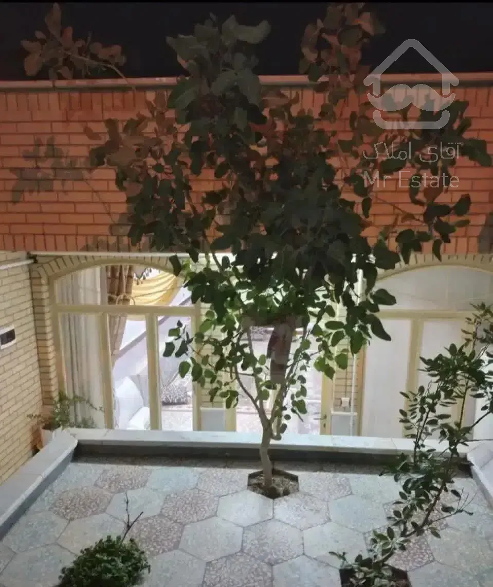 منزل فروشی در شهرستانه آران بیدگل نزدیک کاشان