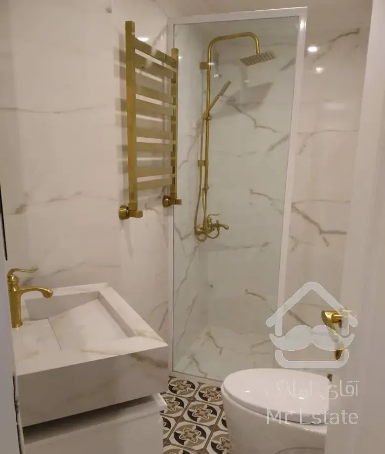 آپارتمان ۹۲متر ،۲خوابه ،بالای میدان کاج