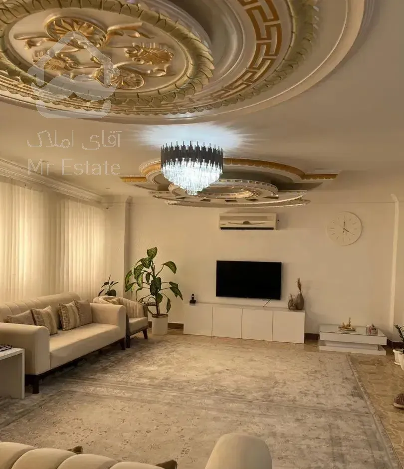 ۱۳۰متر شیک/۳خواب/تک واحد/خ تهران حافظ