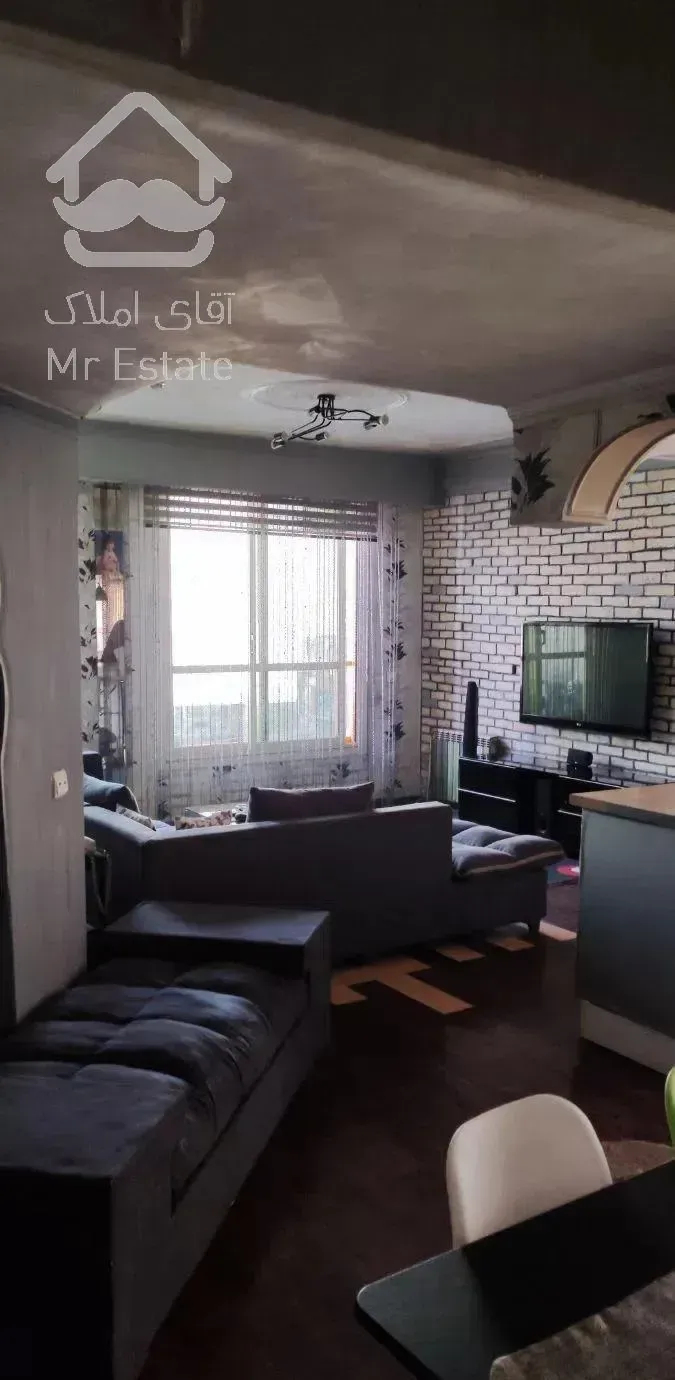 اجاره ۱۰۰ متر خوش نقشه ویو دار طبقه ۸ ازگل