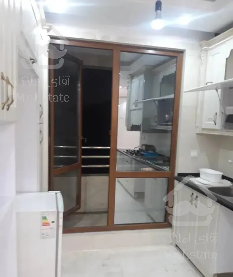 ۸۶ متر ۲ خواب پابرجا بلوارآینه مناسب مجرد موجه