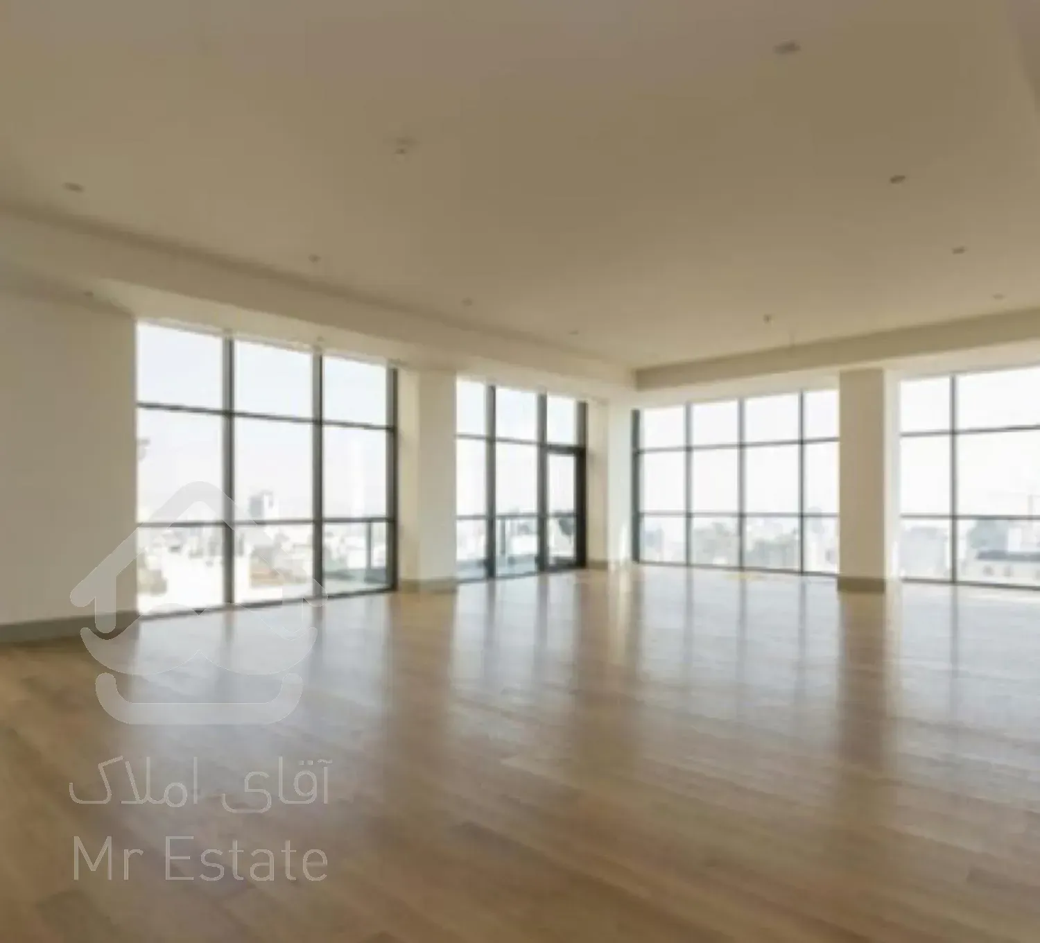 زعفرانیه۲۵۰ متر سه خواب ۵۰ متر تراس