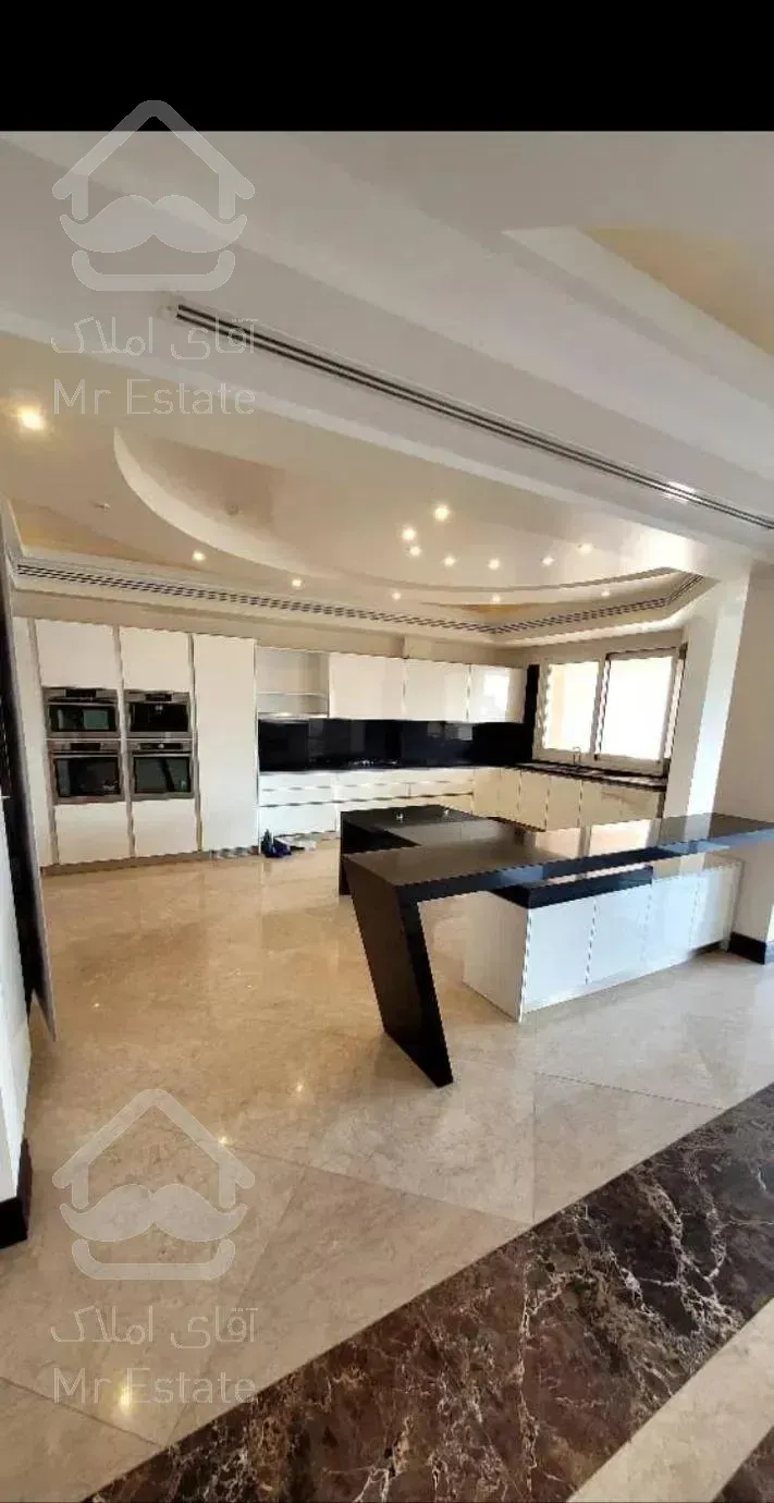 / ۳۰۰۰متر/۶تا۵۰۰متر/زعفرانیه/کلید نخورده