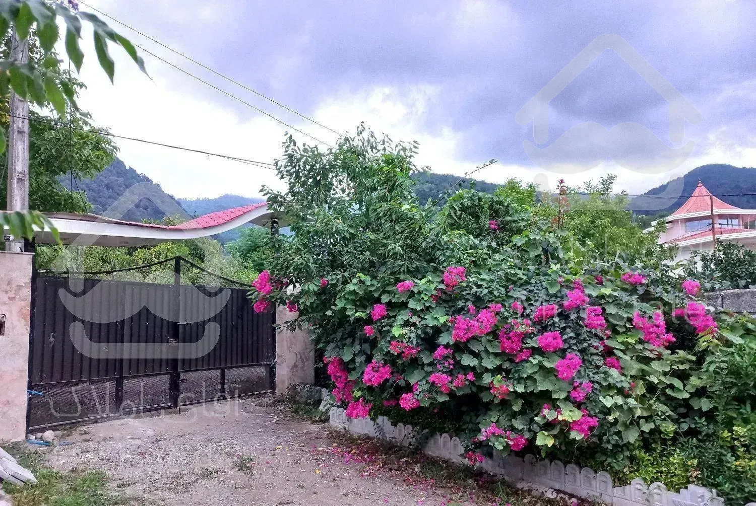 ویلای نوساز  تمیز دربست سرولات