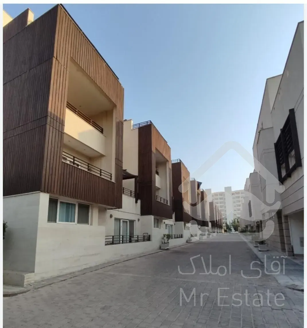 ویلایی ۲۷۰ متری ۴خوابه مجتمع مهان آیدین قره حسنلو