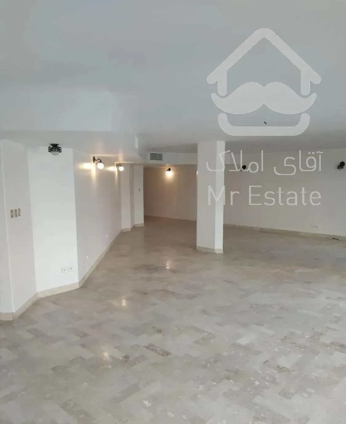 عباس آباد - بخارست ۲۶۰ متر ( حیاط اختصاصی )