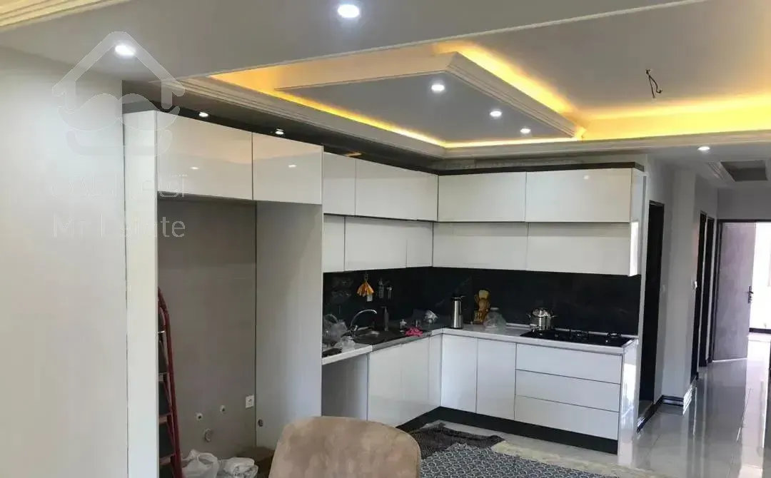 فروش واحد ۹۵ متری کلید نخورده پاسداران