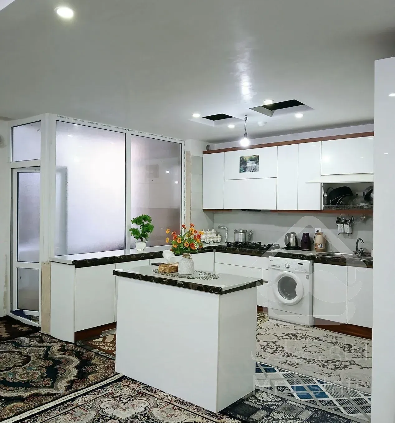 آپارتمان ۱۲۰ متری دو خواب فول امکانات نو ساز زمزم