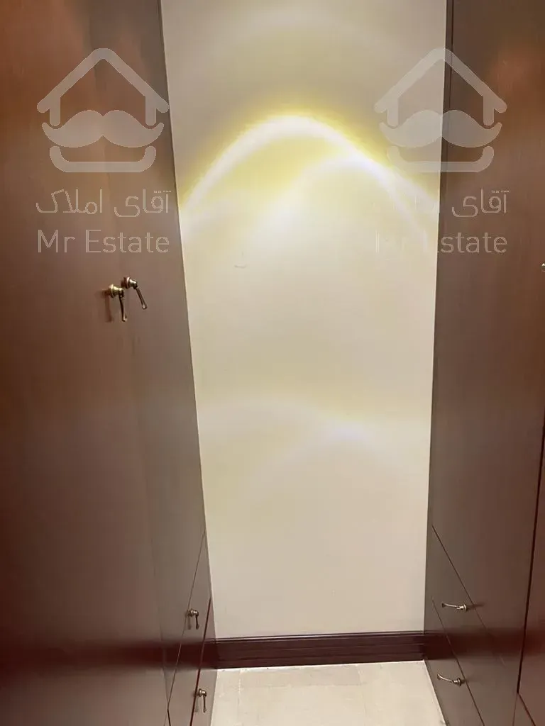 اجاره و رهن آپارتمان زعفرانیه 180  متر شیک