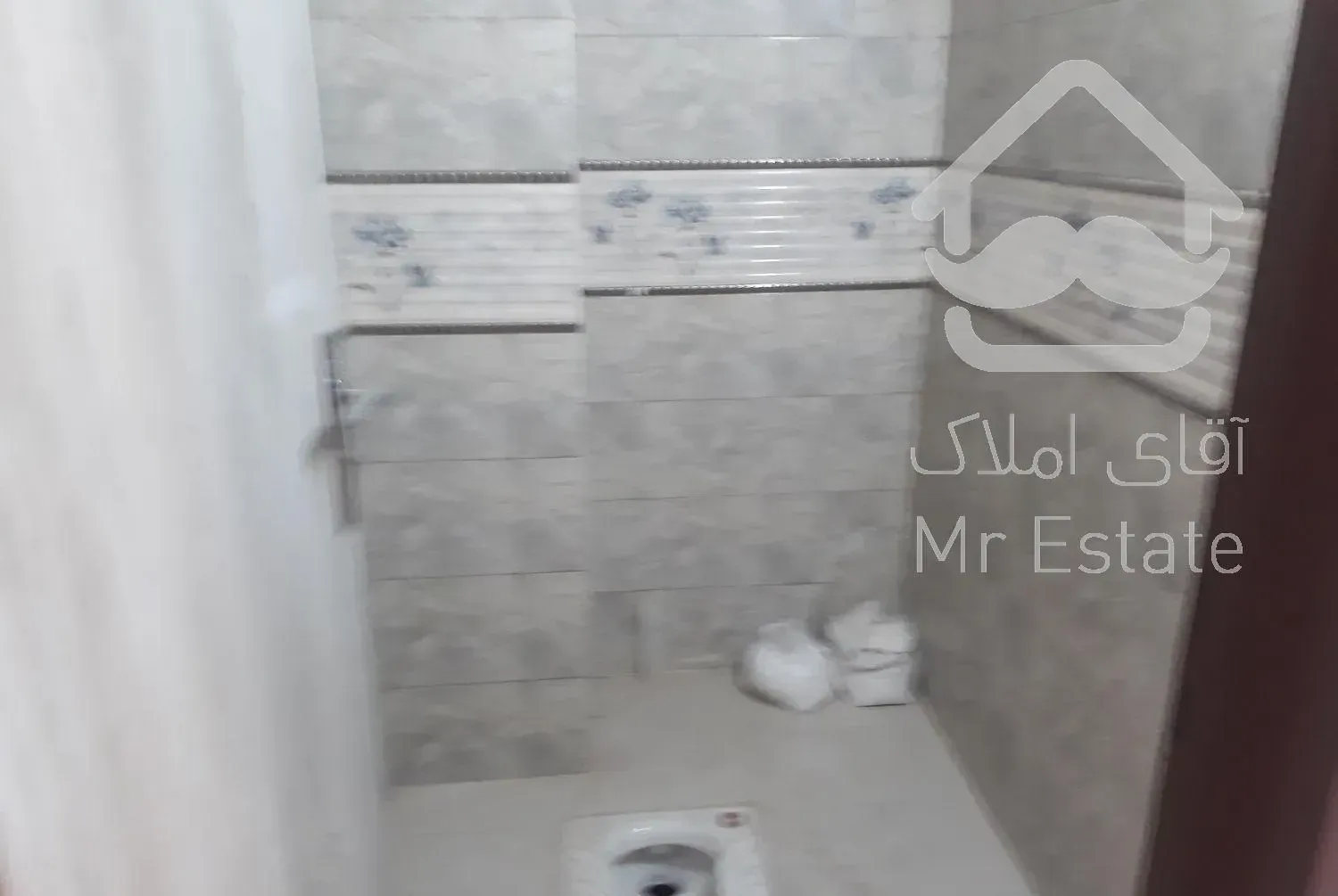 ۸۸متر/ط دوم نوساز   چهارراه نبوت روبروی  مهستان