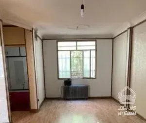 پونک 57 متری با سالن پرده خور