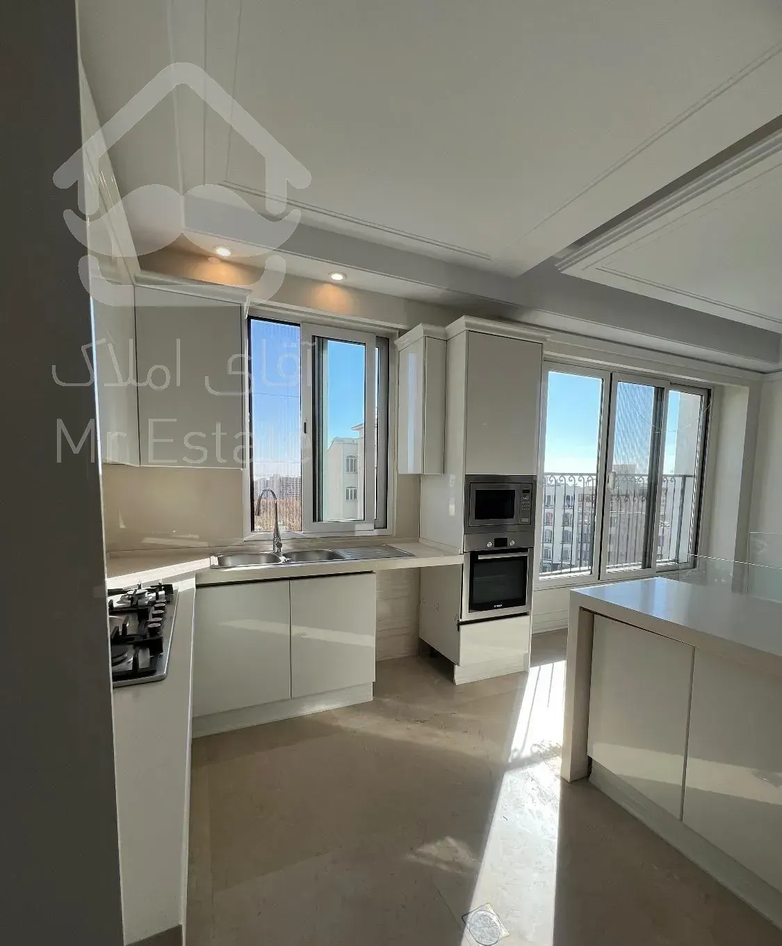 اپارتمان۱۷۵متر گلسنگ با ۲پارکینگ معماری مینیمال