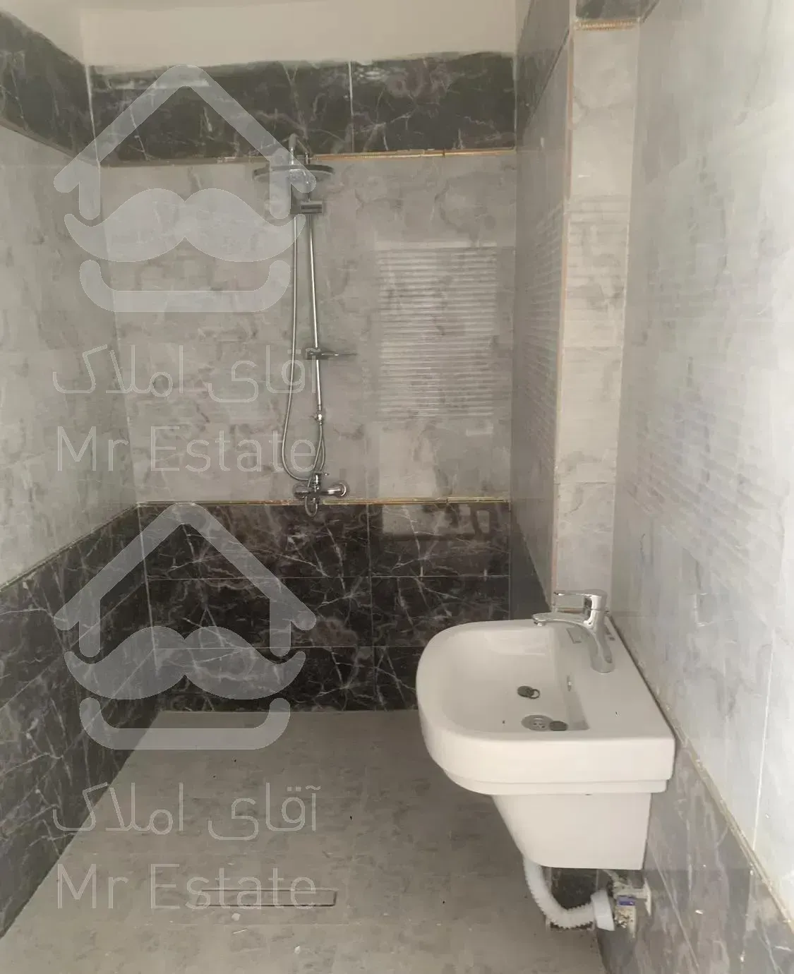 نوساز کلید نخورده 107متر