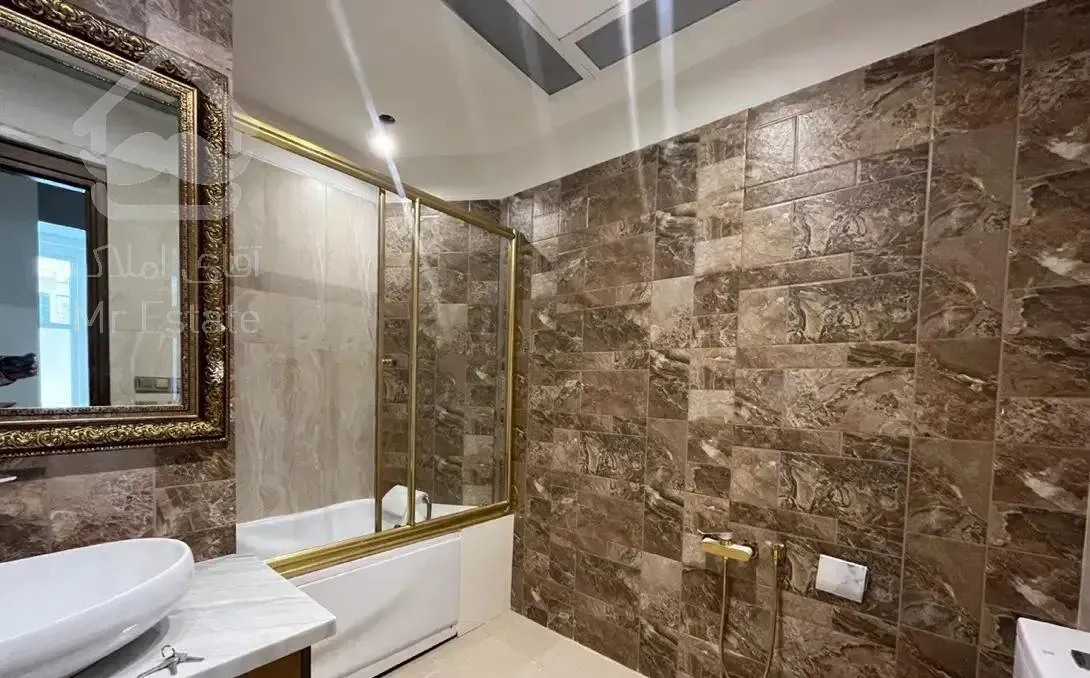 آجودانیه ۲۴۰ متر ۵ ساله فول مشاعات