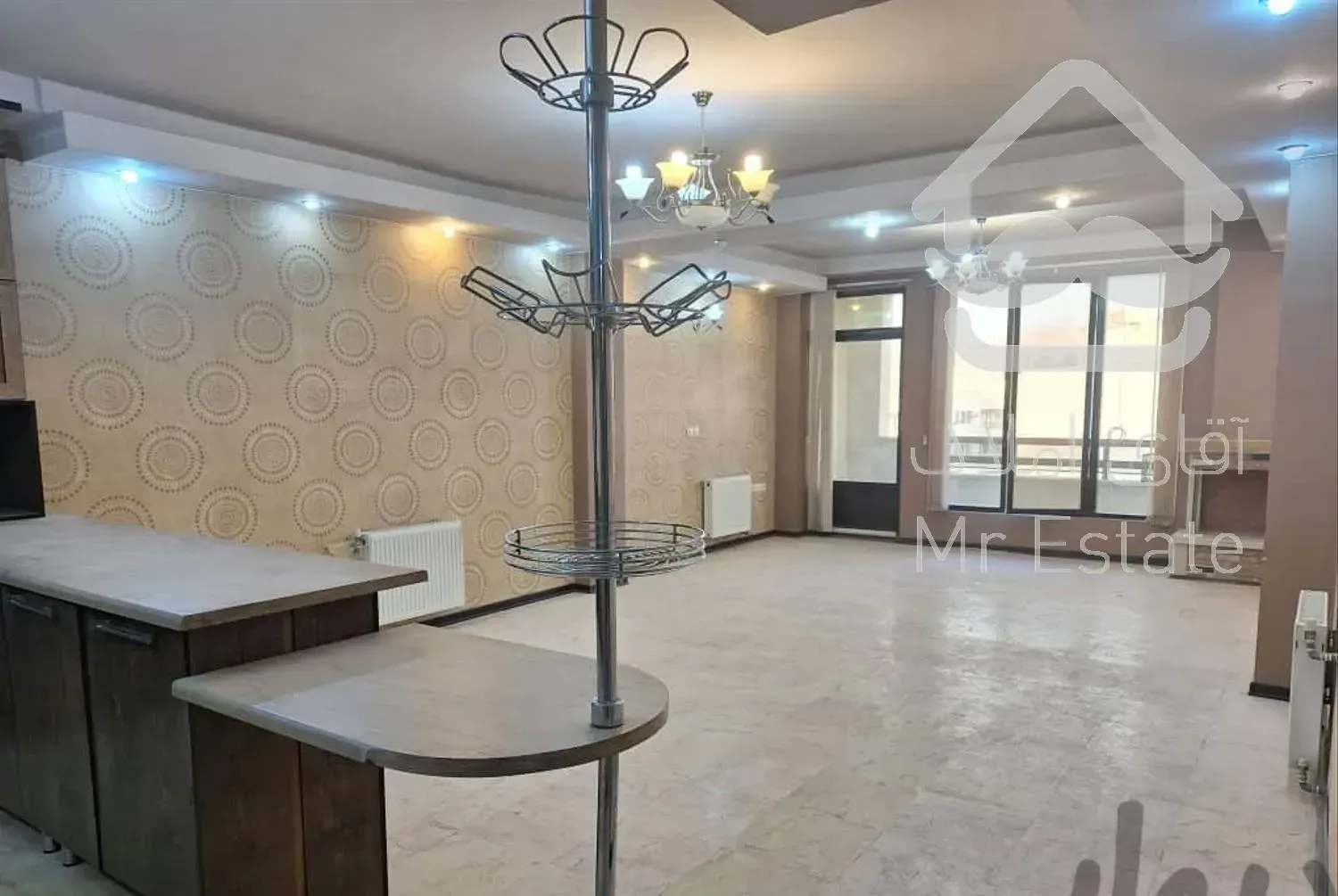 آپارتمان قابل تهاتر با ماشین  تا ۲ تومن