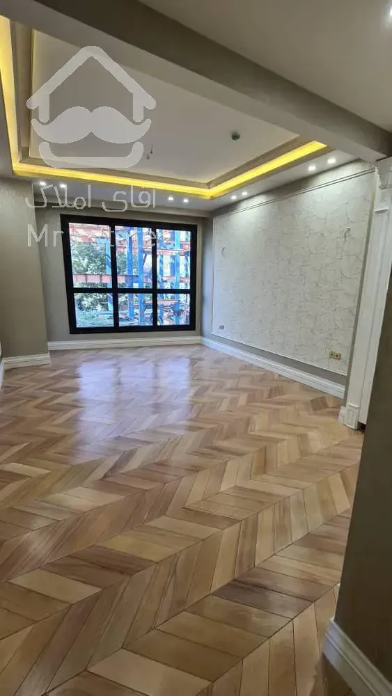 ۳۳۰ متر برج باغ زعفرانیه