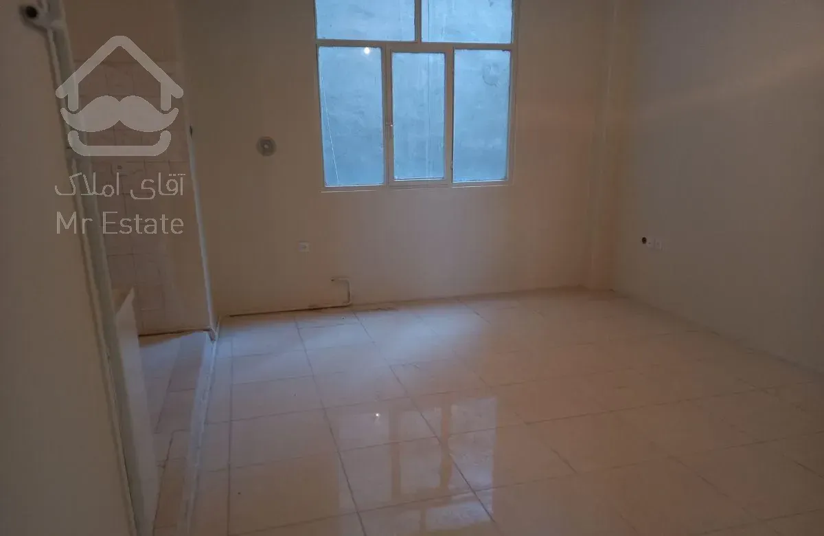 ۴۳متر تک واحدی طبقه ۲سندی بازسازی شده تخلیه