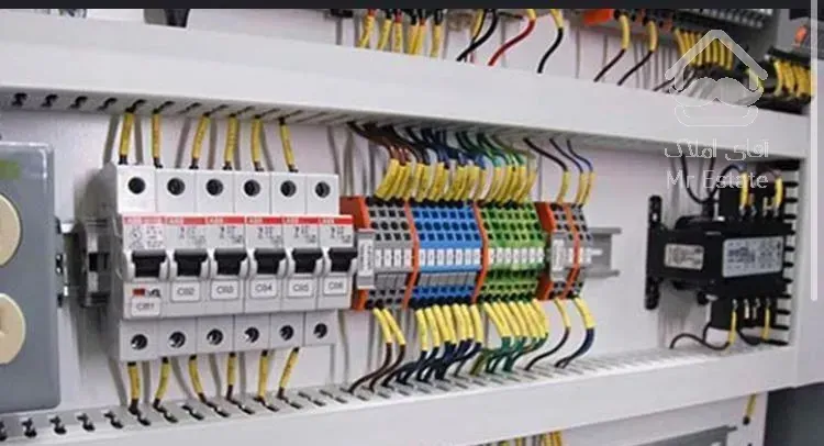 برقکار و تاسیسات کلیه خدمات برق