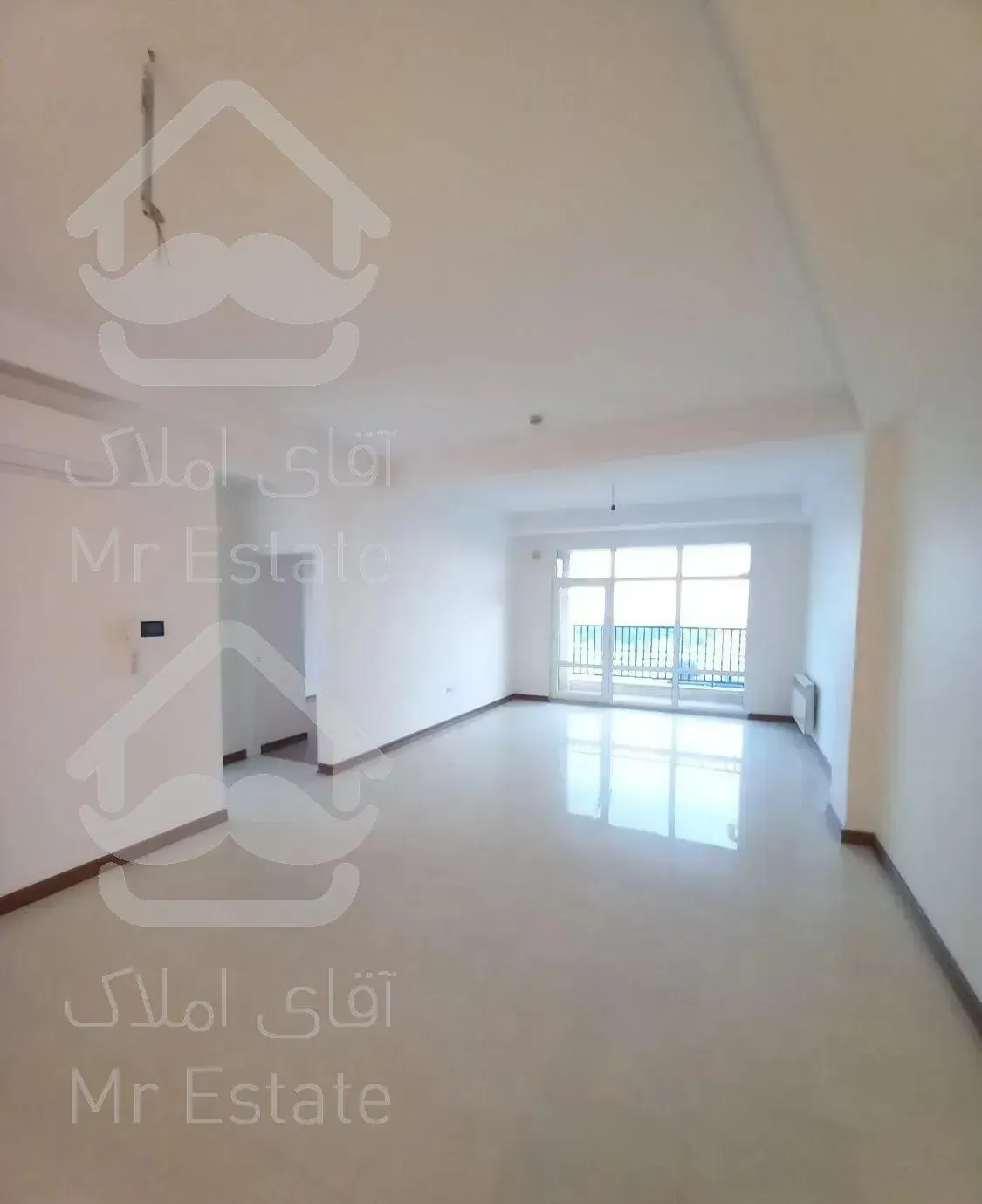 ۱۰۶متر/دوخواب/روبه افتاب جنوبی/سالن پرده خور/بیمه