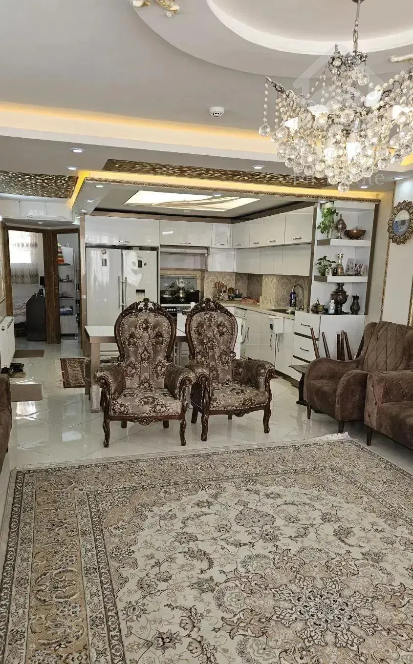 آپارتمان ۱۰۰ متری بیسیم غربی