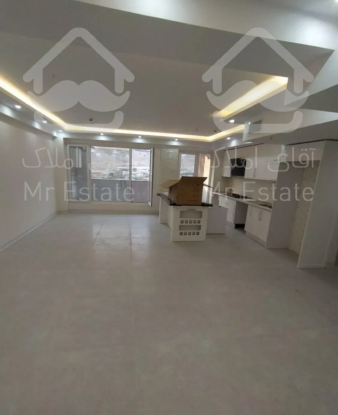 ۱۱۵متر/ویو درختان کاج/کلید نخورده/آبشار