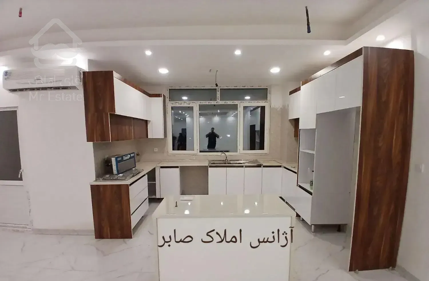 آپارتمان ۱۱۰ متر/شهرک فجر /خانم صابری