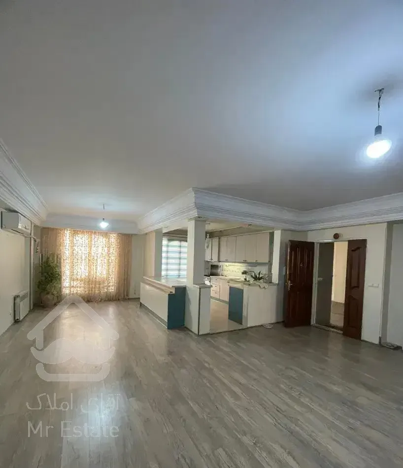 ۱۳۰ متر سه خوابه فول امکانات