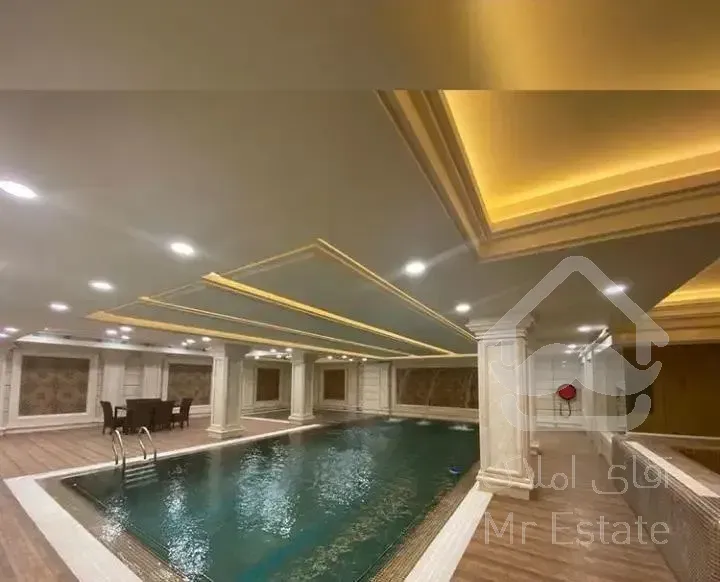 عمارتی بینظیر*اعیان نشین*فول مشاعات