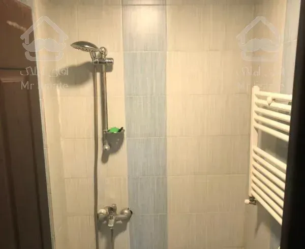 75متر 8سال ساخت 2خواب آزادگان سندی طبقه2/