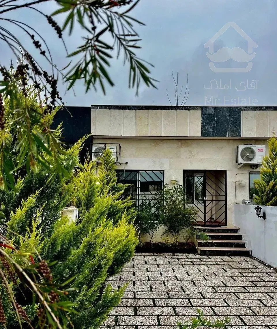 ویلا باغچه همکف 170 متری شهرکی سندتک‌برگ