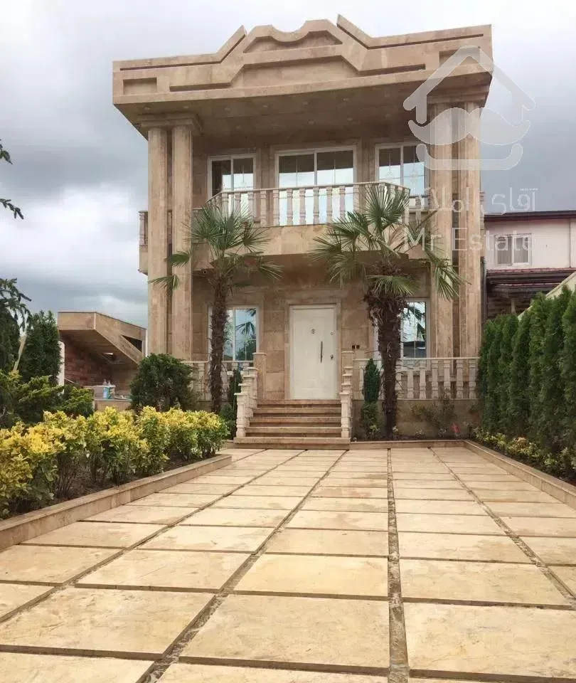 ویلا استخردار ۲۴۰ متری در محمودآباد ب ایزدشهر