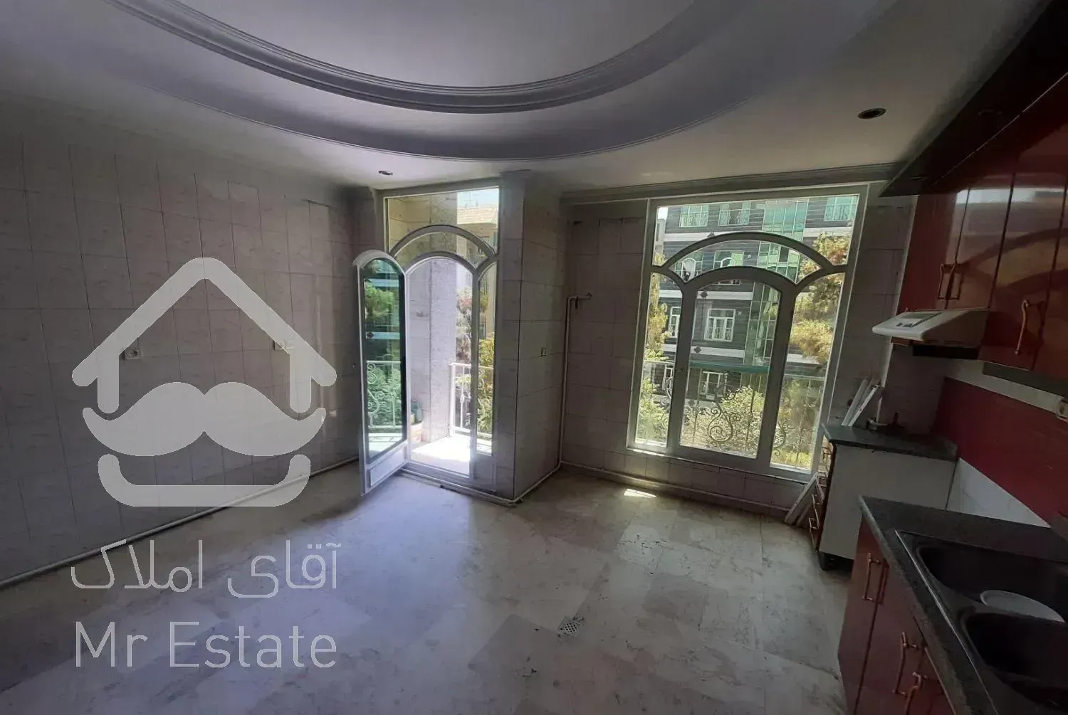 آپارتمان ۱۱۵ متری . دو خواب . نیلوفر ۱