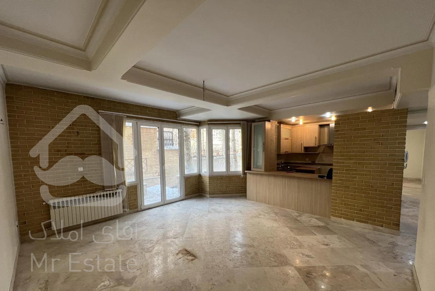 ۶۷ متر آفتابگیر و باغچه نقلی