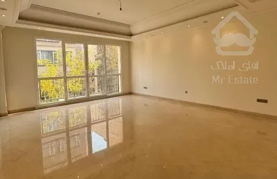 ۱۲۵ متر ۳ خواب سالن و اتاق خواب ها قدی روبه آفتاب